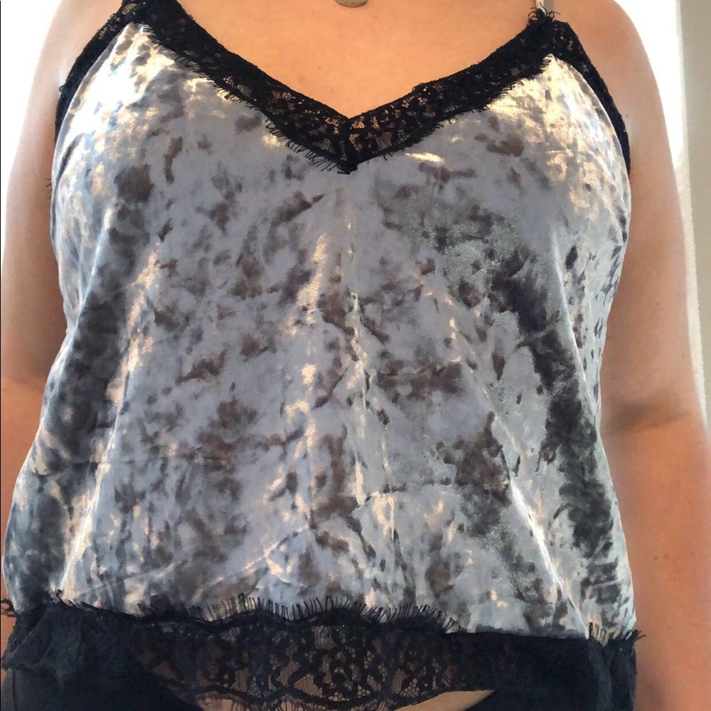 Forever 21 tank